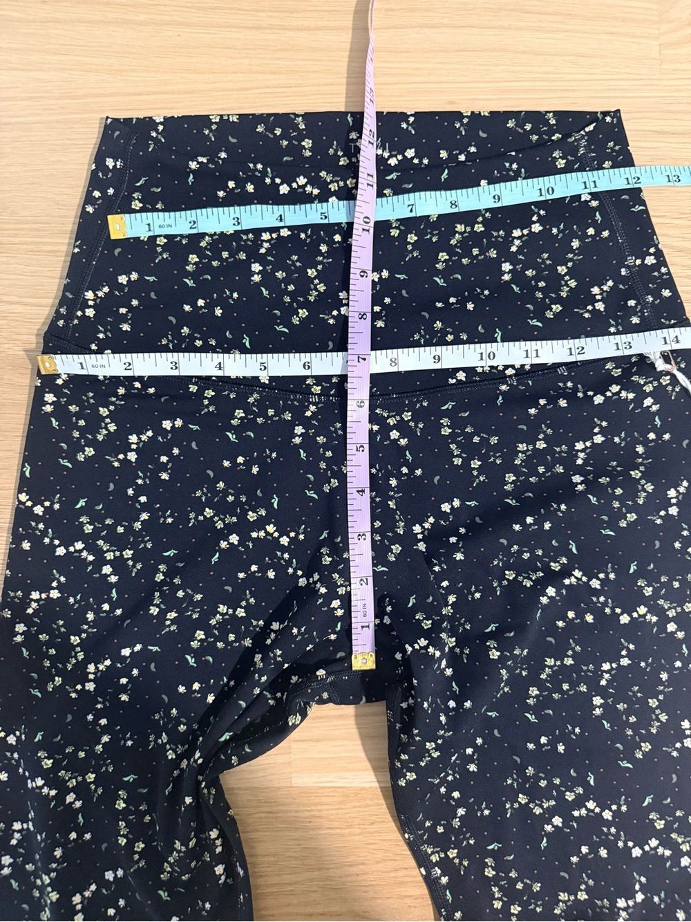 TAVI NWT TaviSculpt High Waisted 7/8 Leggings Tights Flourish Black Floral Large - Picture 9 of 10